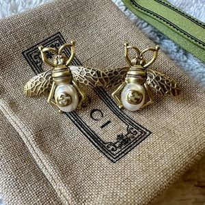 New Gucci bee earrings with box and bag